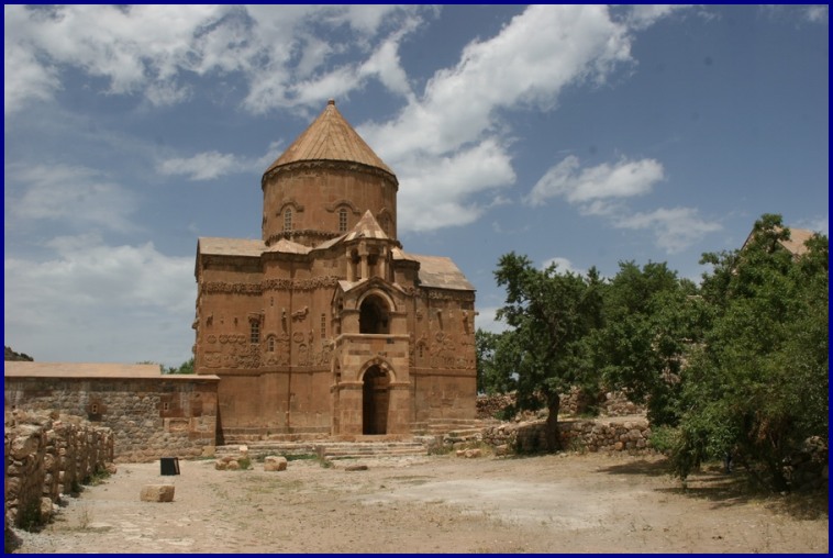 Ormiański kościół na wyspie Akdamar.